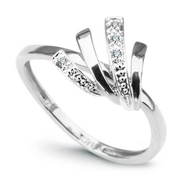 Prsten s diamanty